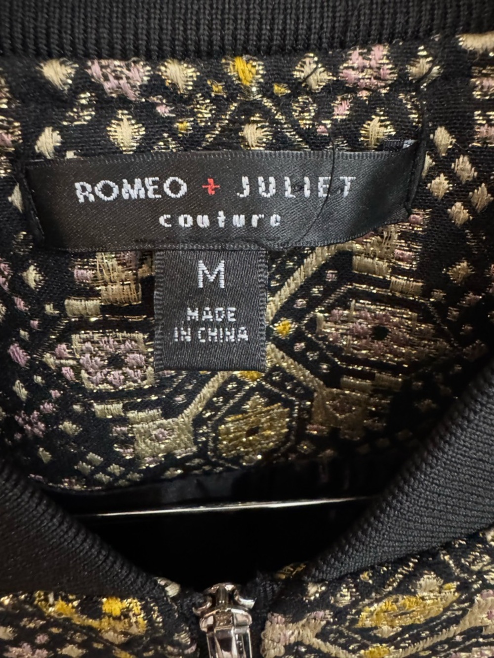 Romeo & Juliet Couture Black and Gold Jaquard Woven Bomber Jacket Size Medium - Picture 2 of 5